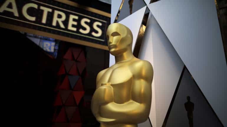 Oscar's best actor, actress nominees to get bottles of champagne worth $2,000