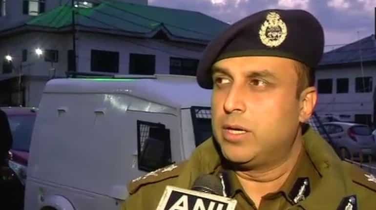 2 LeT, 4 Hizbul operatives among eight terrorists killed in 24 hours: IG Kashmir