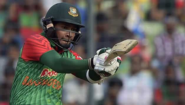 Watch: Mushfiqur Rahim performs 'Naagin dance' to celebrate victory over Sri Lanka Watch: Mushfiqur Rahim performs 'Naagin dance' to celebrate victory over Sri Lanka