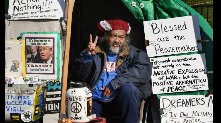 Longtime White House protester has passion for peace Longtime White House protester has passion for peace