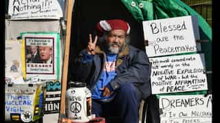Longtime White House protester has passion for peace