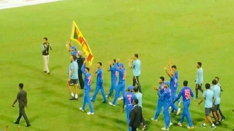 Rohit Sharma performs lap of honour with Sri Lankan flag, earns respect from local fans Rohit Sharma performs lap of honour with Sri Lankan flag, earns respect from local fans