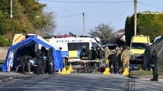 Russia demands proof in spy poisoning row as experts called in
