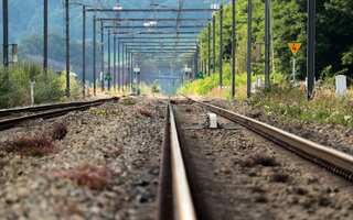French rail workers begin months of strikes in test for Macron
