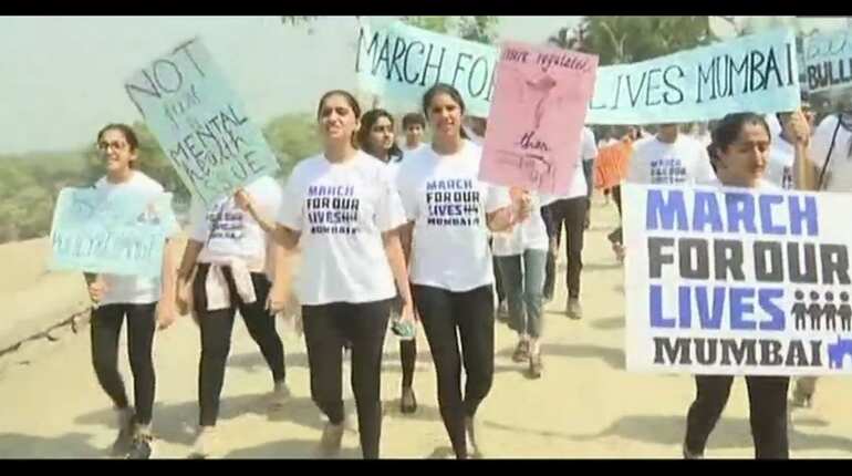 Students in Mumbai rally in support of tighter US gun laws Students in Mumbai rally in support of tighter US gun laws