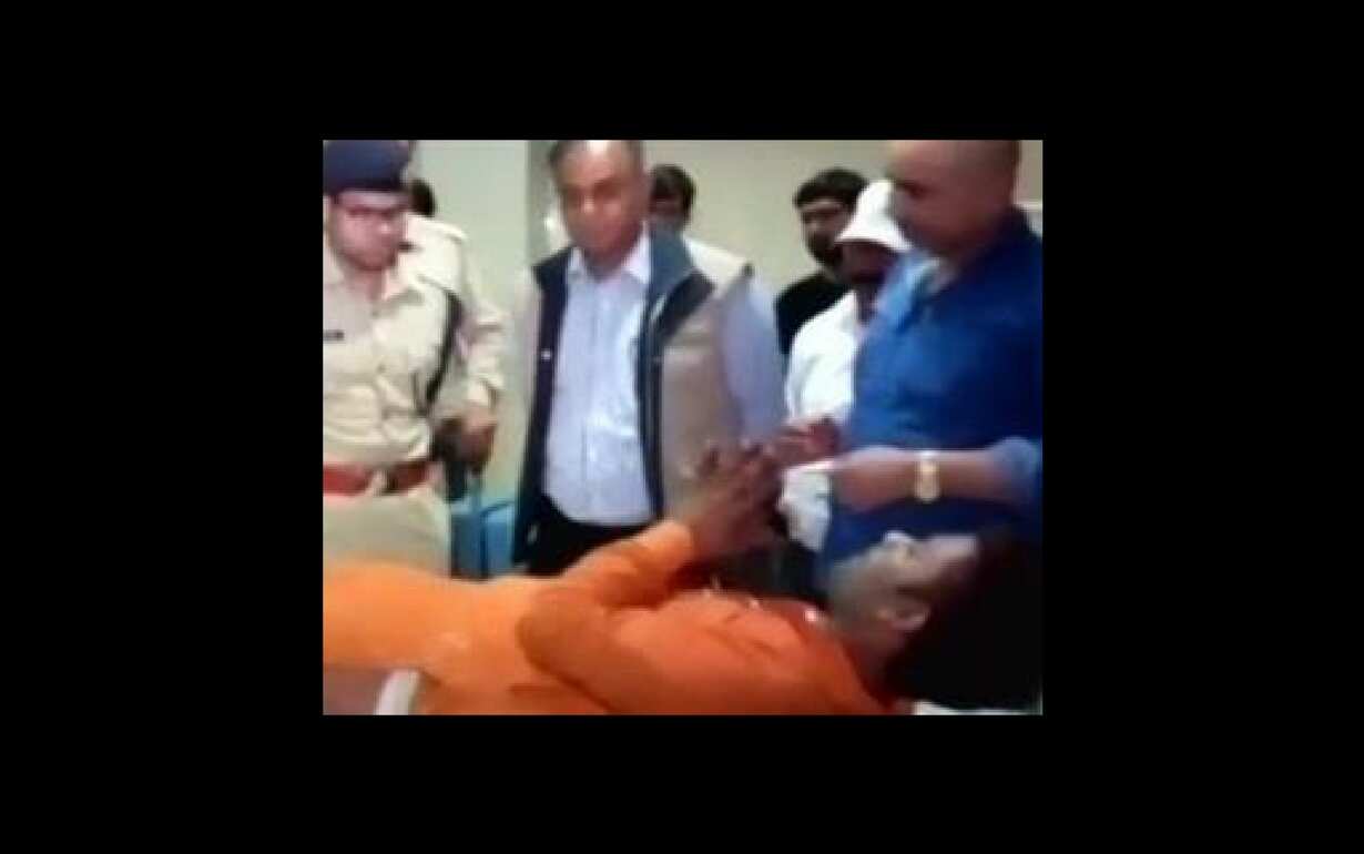 Another encounter in UP, suspected criminal injured, 1 absconding Another encounter in UP, suspected criminal injured, 1 absconding
