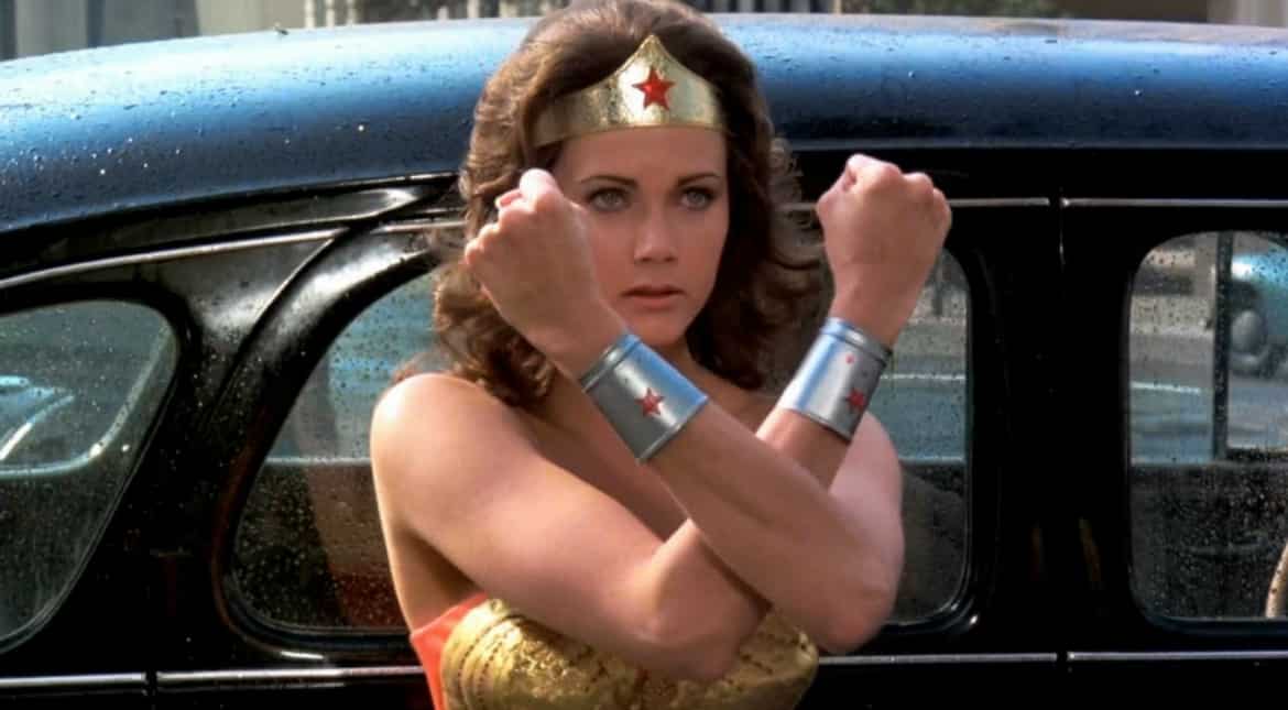 'Wonder Woman' Lynda Carter receives a star on Hollywood Walk of Fame 'Wonder Woman' Lynda Carter receives a star on Hollywood Walk of Fame