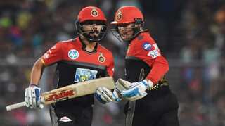 IPL 2018: McCullum, de Villiers hammer Kolkata bowlers to set 177 runs target