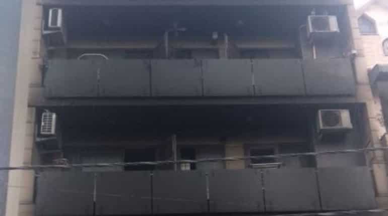 Delhi: 4 killed in major fire in building