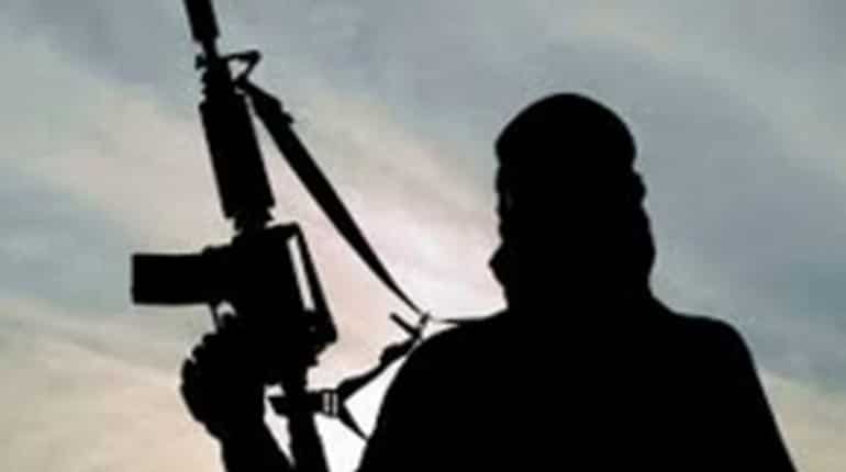 J&K: Unidentified terrorists kill apple trader in Shopian, another critically injured