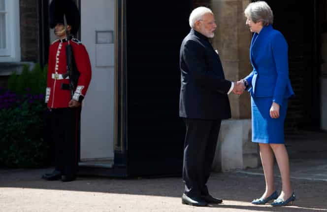 BBC mixes up Modi with Sri Lankan President, apologises BBC mixes up Modi with Sri Lankan President, apologises