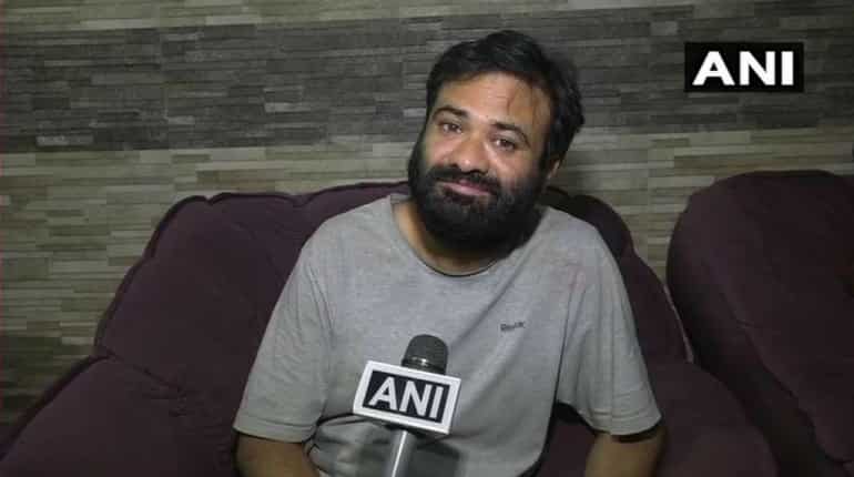 Brother of Gorakhpur encephalitis tragedy accused Kafeel Khan shot at