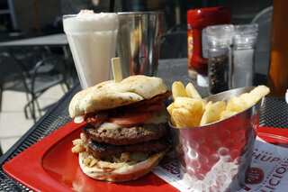 Eat less saturated, trans fats to curb heart disease: WHO