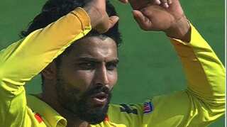 Ravindra Jadeja trolled for giving blank reaction after taking Virat Kohli's wicket