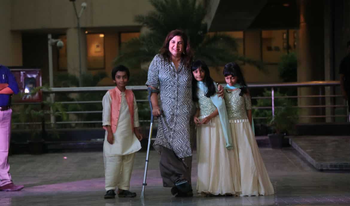 Farah Khan warns fans as her Twitter account gets hacked: 'Please be vigilant'