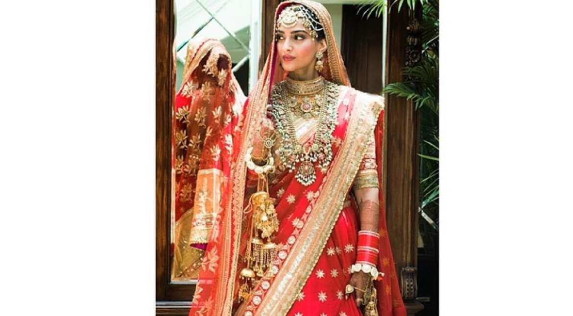 Sonam Kapoor- Anand Ahuja wedding: Presenting to you the bride, in gold and red! Sonam Kapoor- Anand Ahuja wedding: Presenting to you the bride, in gold and red!