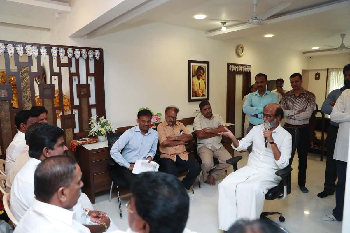 Day after he hints at delay in party launch, Rajini meets forum members Day after he hints at delay in party launch, Rajini meets forum members