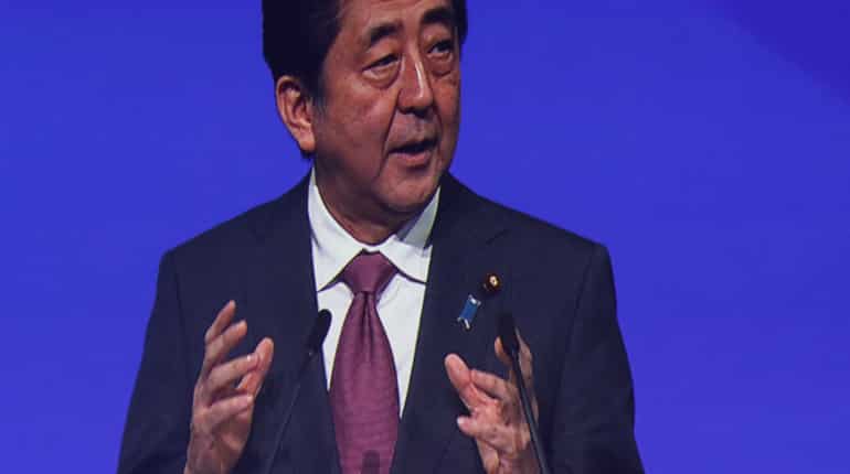 Japanese PM Abe says fully backs Trump over North Korea no deal