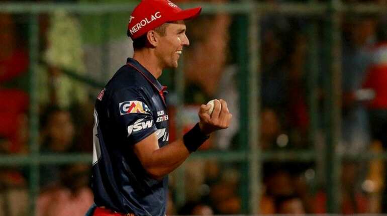 Watch: Trent Boult received Perfect Catch award in IPL 2018 for this catch
