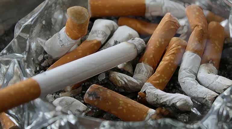 Cigerattes contain many harmful chemicals