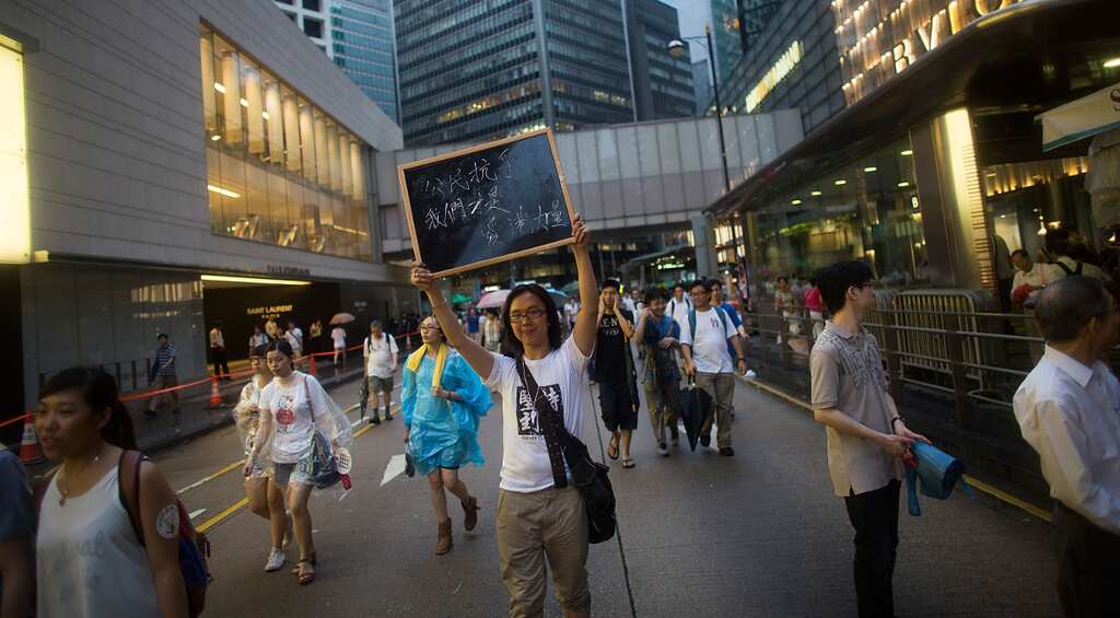 Protests in Hong Kong over bookseller detention in China