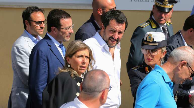 Italy shuts ports to migrant boat, asks Malta to open its doors