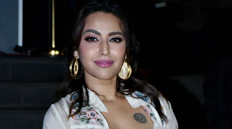 'Veere Di Wedding' masturbation scene: Swara Bhasker shuts trolls up 'Veere Di Wedding' masturbation scene: Swara Bhasker shuts trolls up