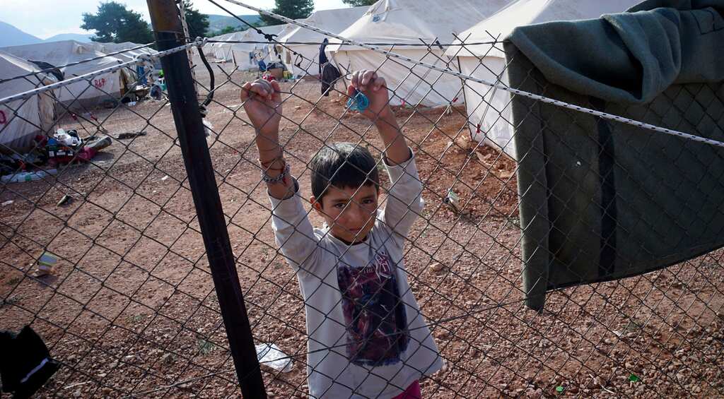 Greece to speed up expulsions of migrants to Turkey