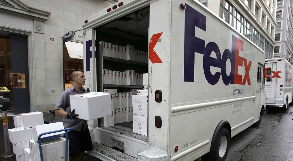 US drops $1.6 billion criminal case against FedEx