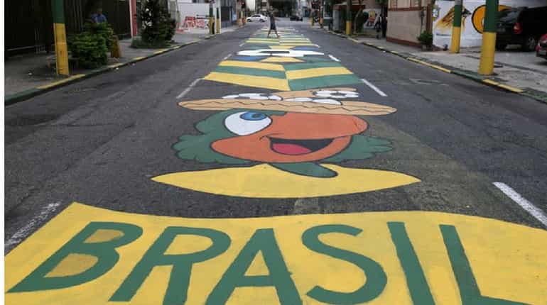 FIFA World Cup: Football craze in Brazil drops to 60 per cent FIFA World Cup: Football craze in Brazil drops to 60 per cent