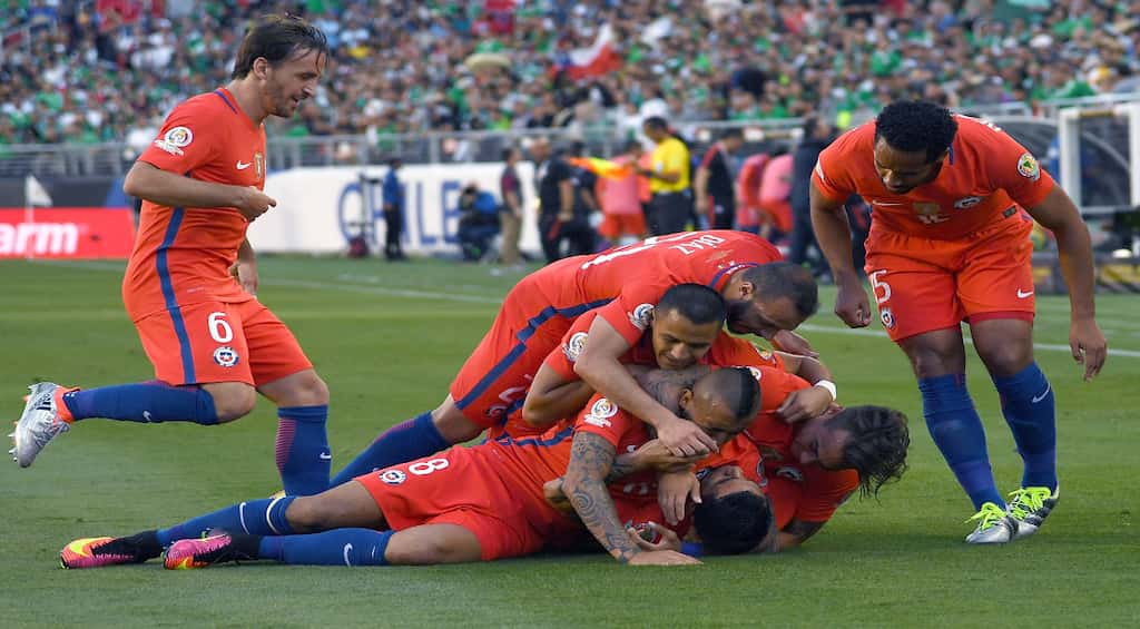 Copa report: Chile romp to stunning 7-0 defeat over Mexico, Argentina bests Venezuela 4-1