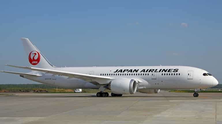Japan airline apologises for arrested drunk pilot