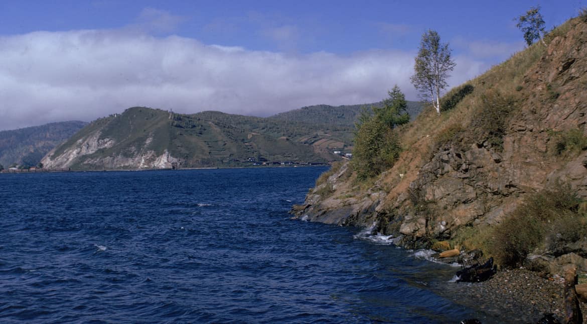 14 children drown in Russia lake tragedy