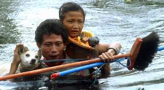 Death toll from Indonesia floods, landslides rises to 43