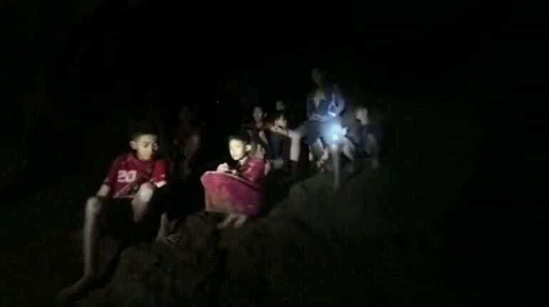 Thai cave rescue: Football coach of twelve boys trapped in cave says sorry to their parents Thai cave rescue: Football coach of twelve boys trapped in cave says sorry to their parents