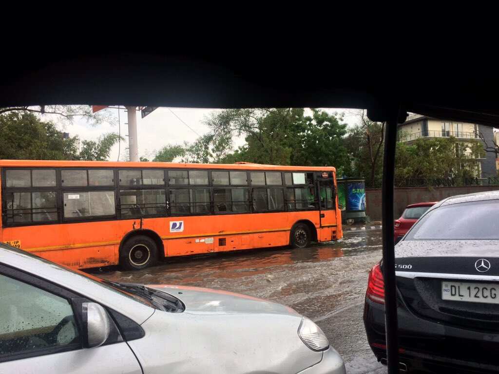 Heavy rains lash Himachal, snowfall in Spiti