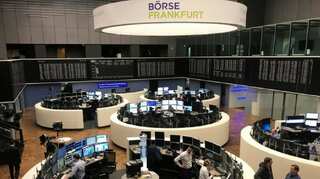 European stocks regain composure on US-China trade talk news