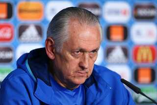 Ukraine coach Fomenko to quit