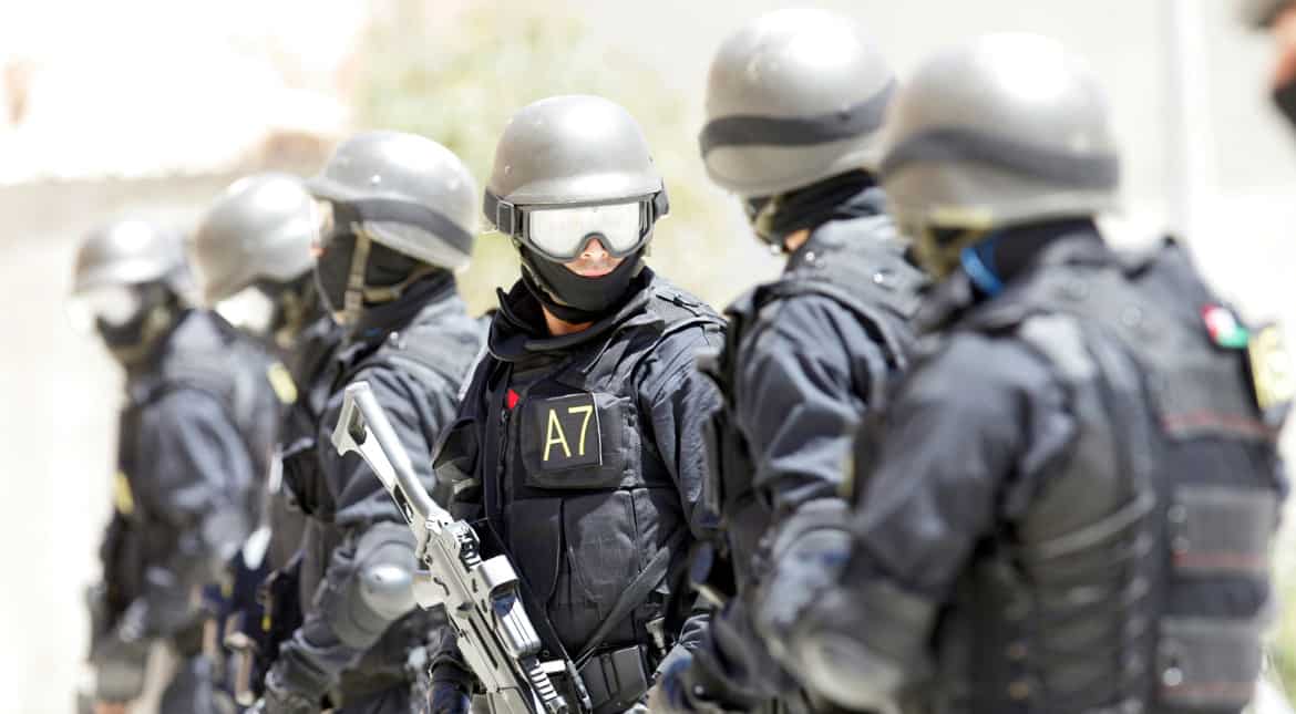 Islamic State suicide attacker kills 6 Jordanian troops, injures 14 others at Syria border