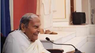Spiritual leader J P Vaswani passes away
