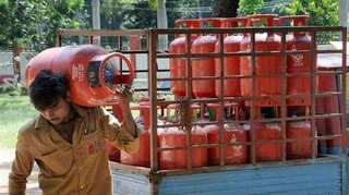 LPG to get cheap from today, cooking gas price cut by Rs 5.91