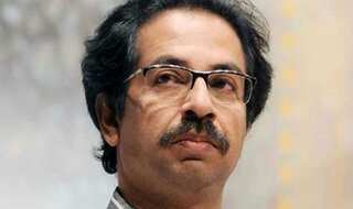 Shiv Sena chief Uddhav Thackeray and son Aaditya reach Mumbai hotel to meet NCP MLAs