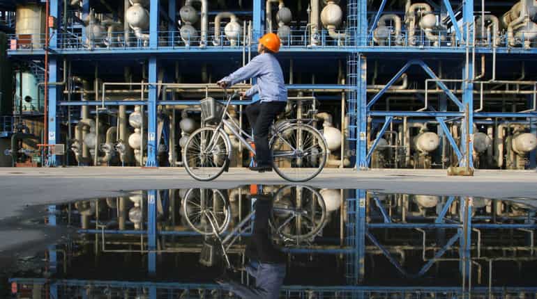 China's CNPC to invest more than $22 billion to boost Xinjiang oil, gas output by 2020