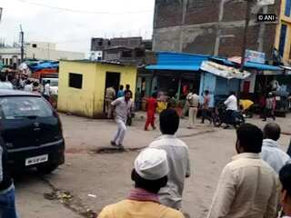 Watch: Shops forcibly shut down, clashes erupt during Maharashtra bandh