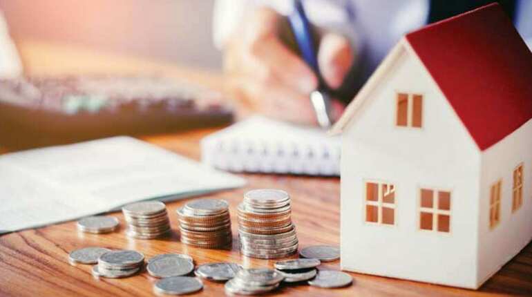 RBI's surprise repo rate hike: Loan EMIs seen rising, Sensex tanks 1,200 points