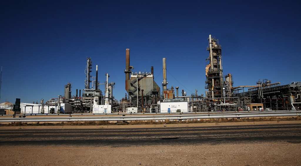 Oil prices dive after Britain votes to leave EU
