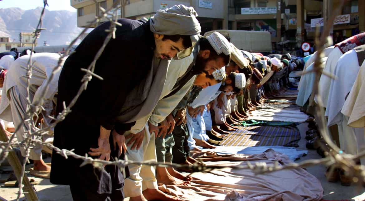 3 killed, 20 injured in bomb explosion in Pak's Balochistan