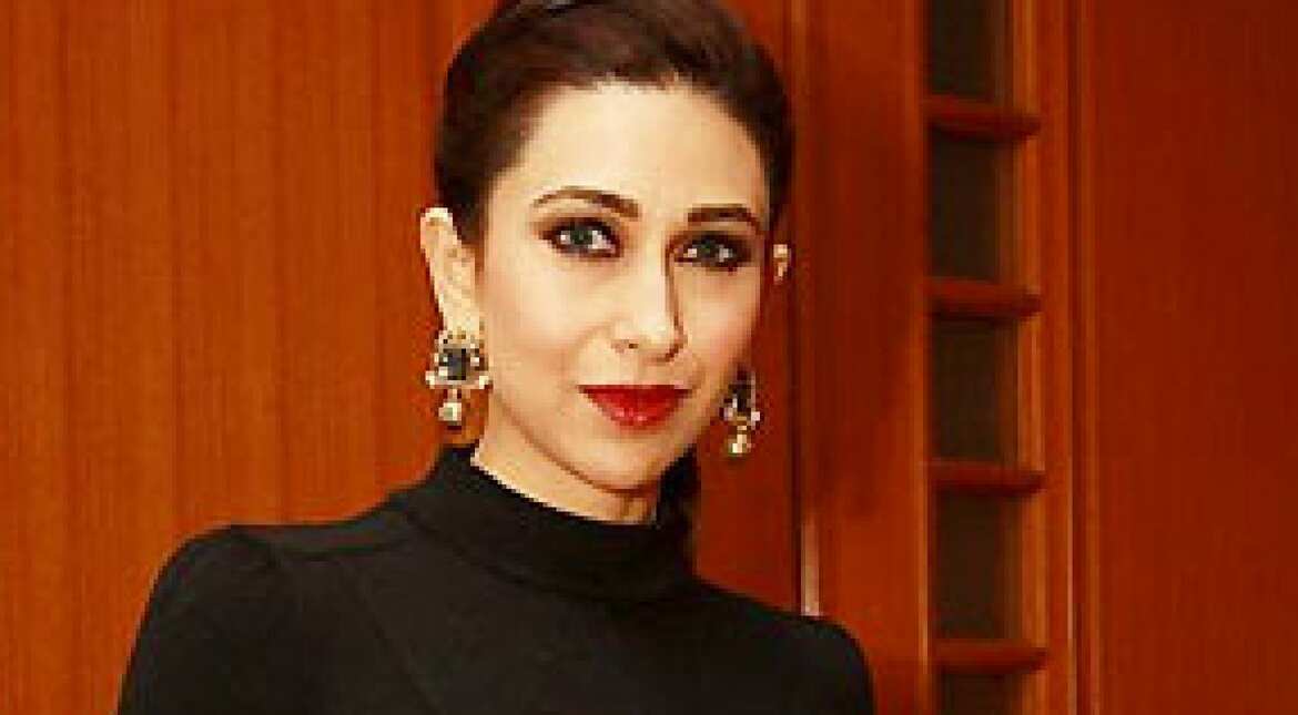 Here's how Bollywood celebrities wished Karisma Kapoor happy birthday! Here's how Bollywood celebrities wished Karisma Kapoor happy birthday!
