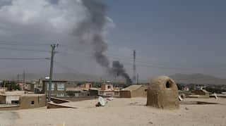 Suicide bomber outside military centre injures four in Kabul