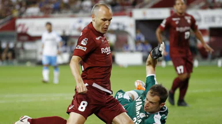 Spain legend Iniesta to stay with Japan's Kobe for two more years Spain legend Iniesta to stay with Japan's Kobe for two more years